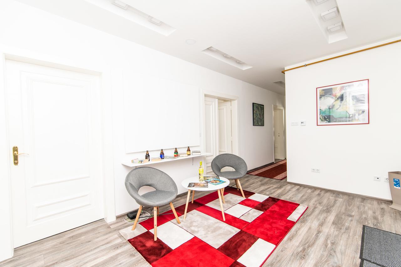 Modern In The Heart Of The Center! Sarajevo